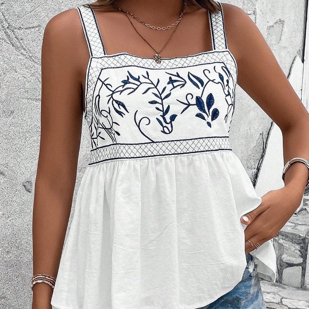 White Boho Womens Floral Embroidery Peplum Cami Top - Picture 5 of 5